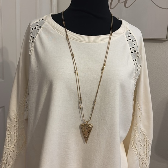 BIG DIVORCE SALE Cream eyelette Sleeve Sweatshirt - Picture 2 of 7